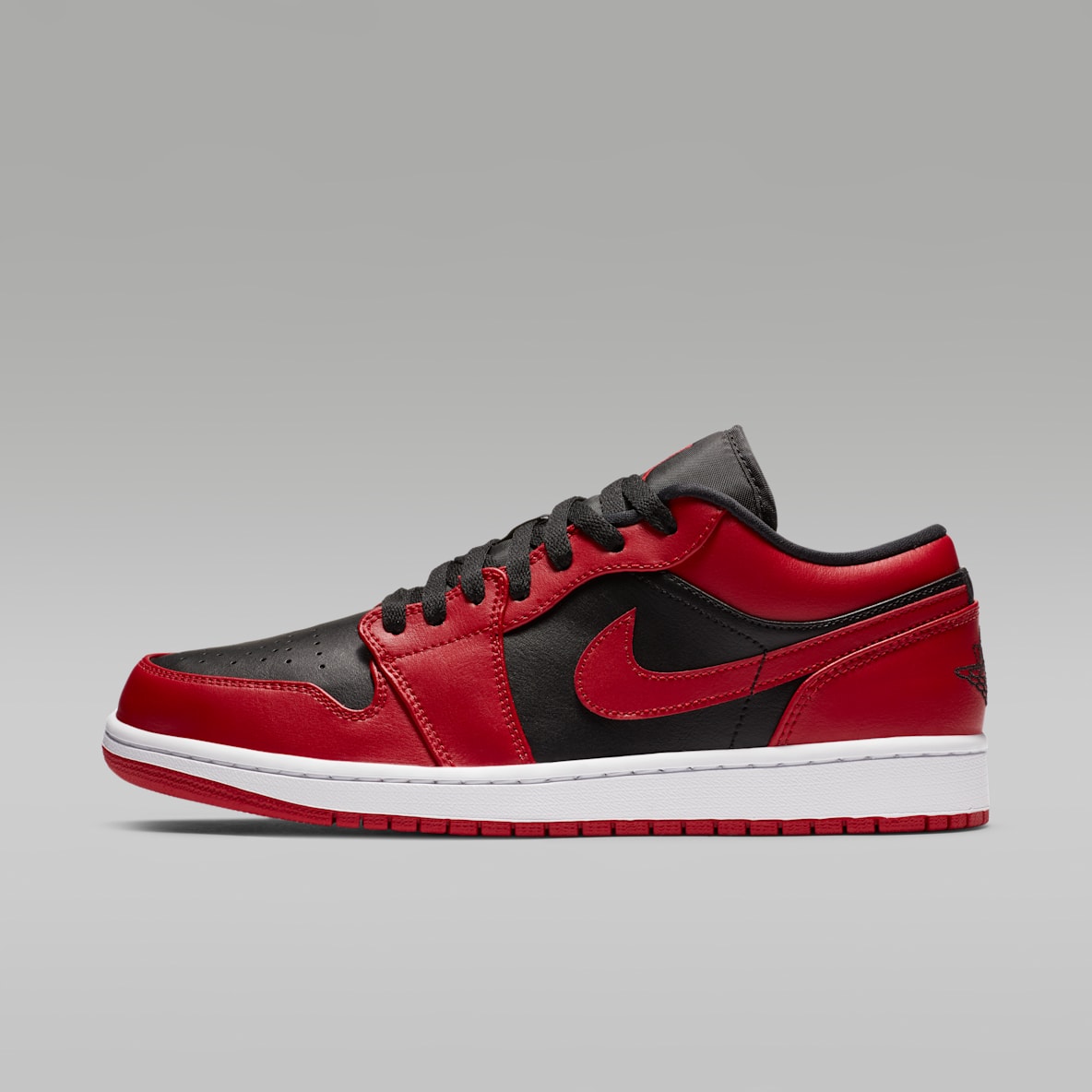 Jordan 1 Low. Nike CH